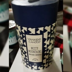 RARE! UK edition Yankee Candle Misty Mountains